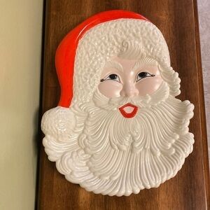 VINTAGE ATLANTIC MOLD SANTA 15 INCH PLATTER. IN EXCELLENT VINTAGE CONDITION